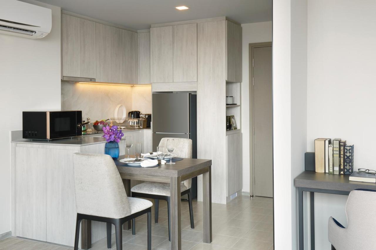 Somerset Rama 9 Bangkok Eksteriør billede A typical kitchen in a condominium
